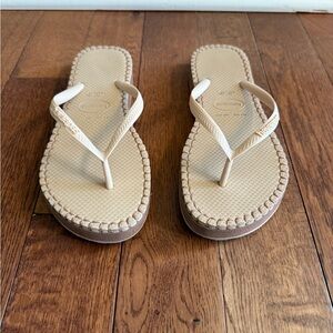Havaianas Women’s Slim Flatform Loop Sandals (Size 9-10)